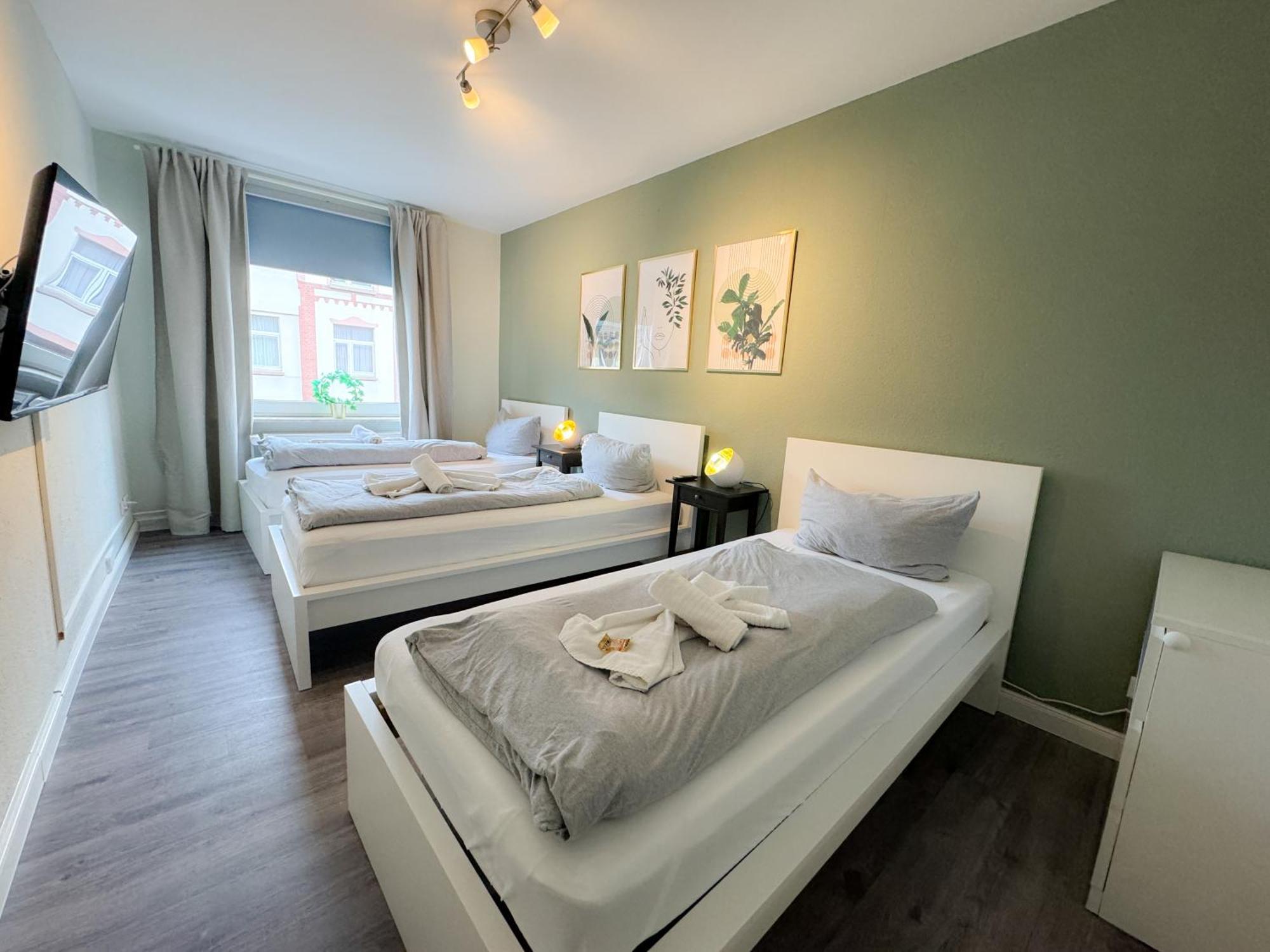 Wohnung Fuer 5 Gaeste Grosse Kueche Messe- Und Citynah Hannover Exterior photo