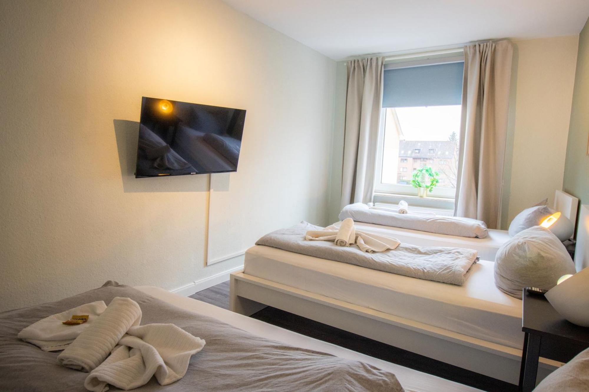 Wohnung Fuer 5 Gaeste Grosse Kueche Messe- Und Citynah Hannover Exterior photo
