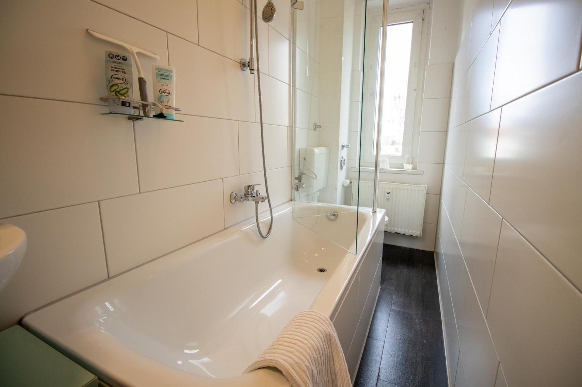 Wohnung Fuer 5 Gaeste Grosse Kueche Messe- Und Citynah Hannover Exterior photo