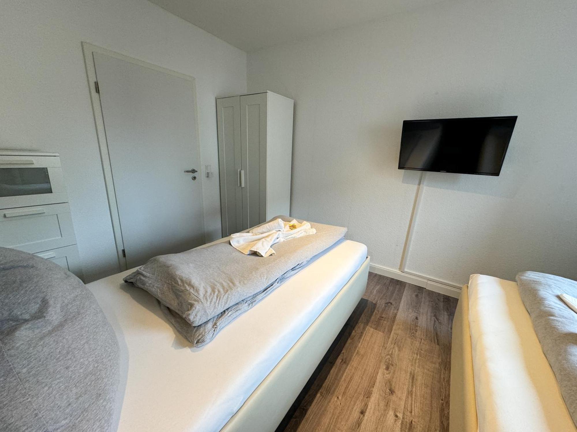 Wohnung Fuer 5 Gaeste Grosse Kueche Messe- Und Citynah Hannover Exterior photo